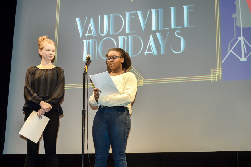 Anabelle Chinski and KeKe Hardin welcome the audience. 