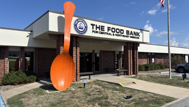 The Food Bank for Central & Northeast Missouri in Columbia, Mo, is a part of the Feeding America network and participates in the non-profit’s twice-daily food auction.
