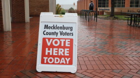 Vote here sign