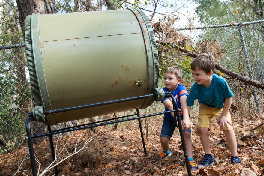 Composting to handle food waste gets a lift via University of Florida ...