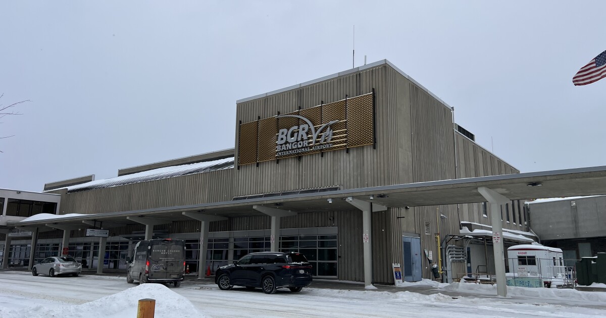 Officials identify 4 of 6 victims in fatal plane crash