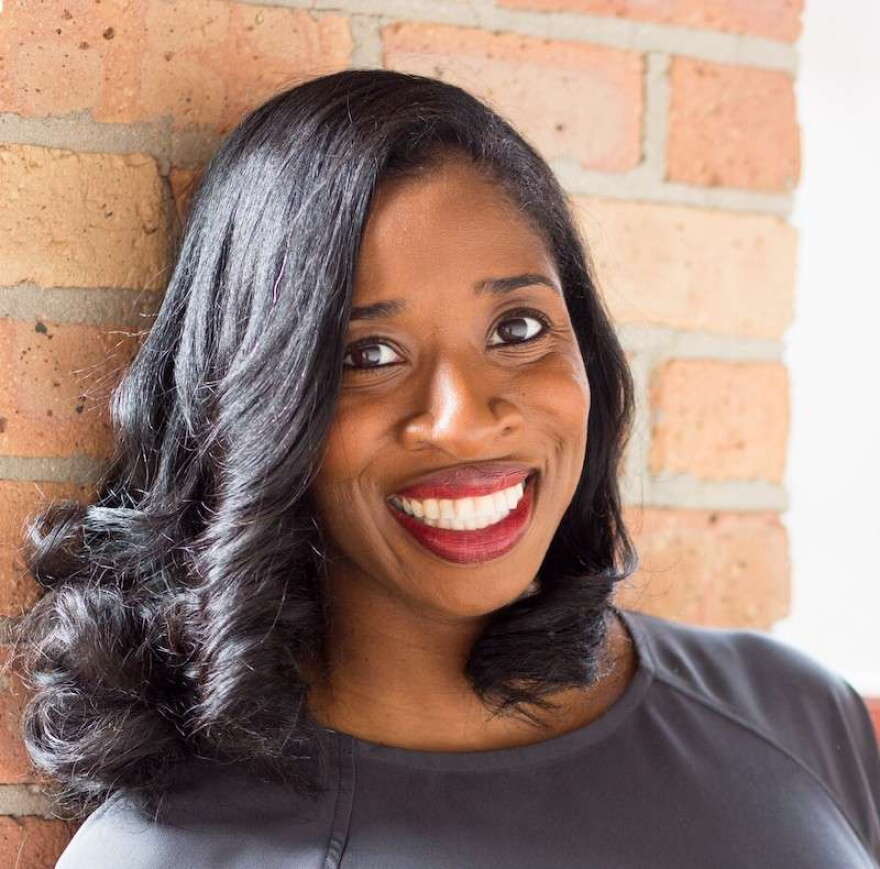 latoya-dennis-headshot
