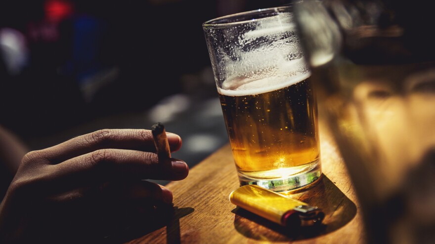 how do you neutralize cigarette smoke How to Eliminate Cigarette Smoke From Your Wood Furniture *STOP THE STINK* Vintage Furniture Flip how do you neutralize cigarette smoke How to Eliminate Cigarette Smoke From Your Wood Furniture *STOP THE STINK* Vintage Furniture Flip