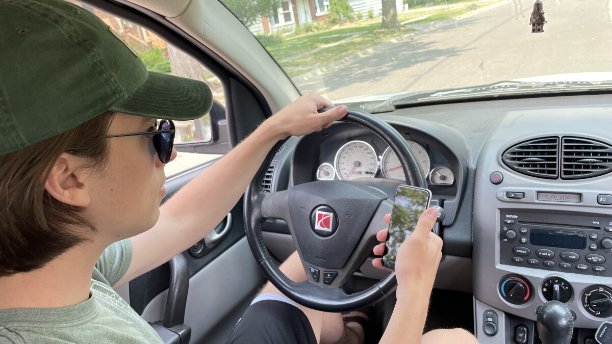 Stateside podcast: Drive hands free or pay big fee - Vimarsana News
