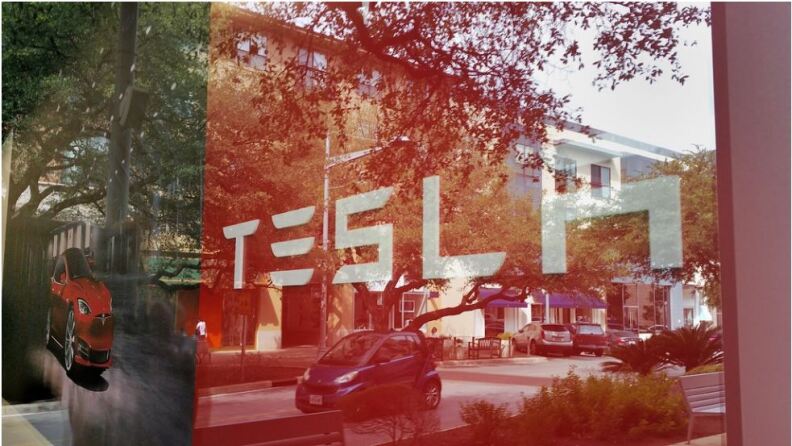 Tesla's RoboTaxi rides into Dallas