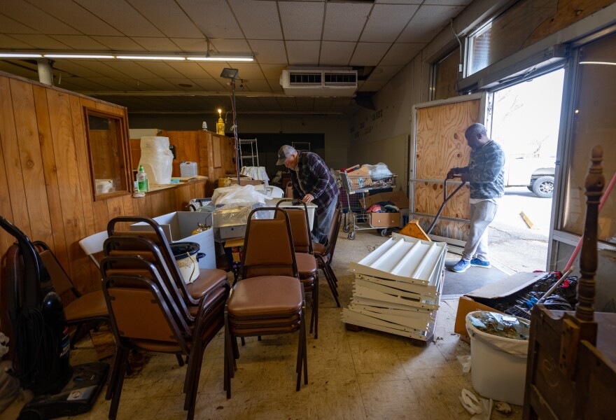 Work crews were invited to harvest what they could from the remains of Wonder Market, Cairo’s last independent grocery store, which closed in 2015, to be used in the new co-op grocery store. Because the store had limited startup funds, it relied on used and borrowed equipment and some donated labor.