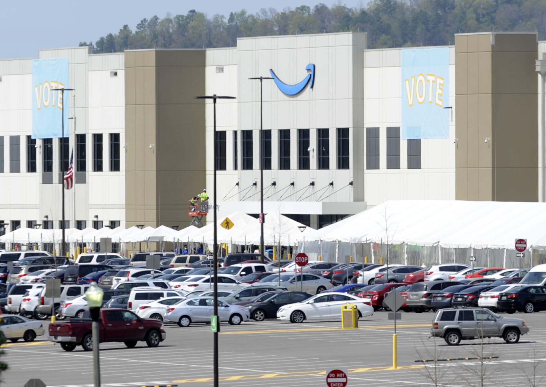 Hearing begins to decide possible third union election at Amazon's Bessemer warehouse Alabama