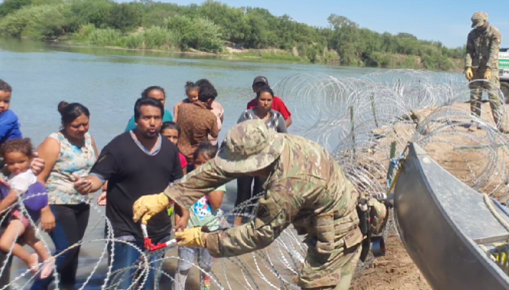 Up-close look at Gov. Greg Abbott’s floating wall in the Rio Grande | TPR