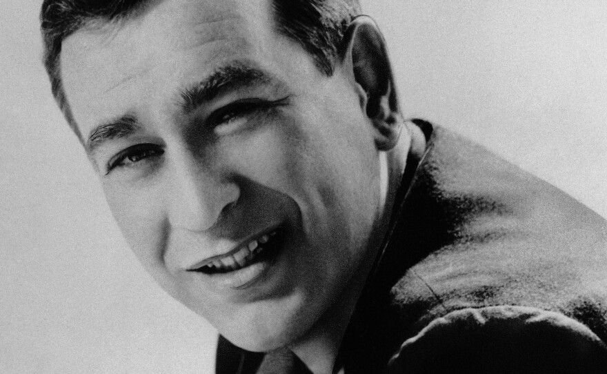 Comedian Shelley Berman was known for a stream-of-consciousness style, riffing on headlines and social trends. This photo was taken in 1961.