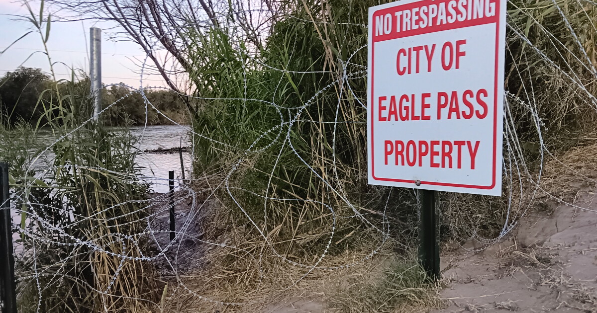 Eagle Pass says no to Abbott's border actions, takes park back | TPR