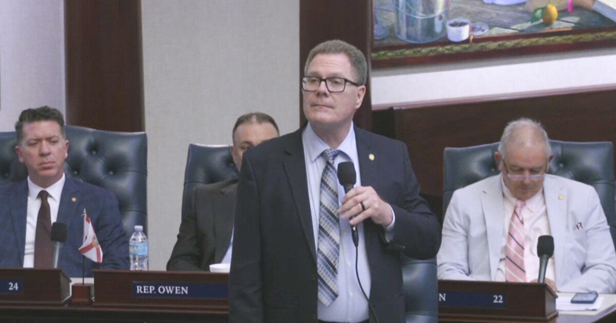 Florida Legislature approves two Alzheimer's-related bills