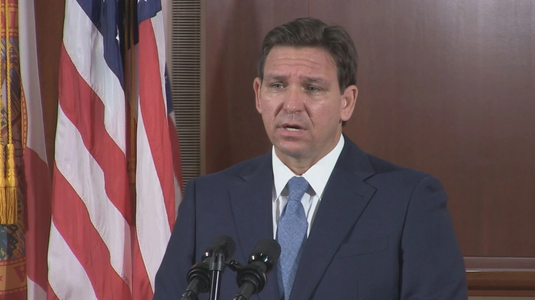 DeSantis unveils property tax cut plan, calls special session