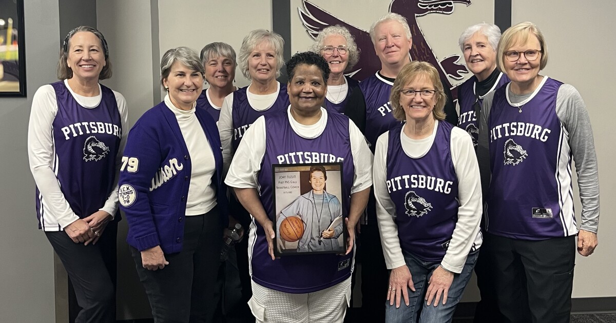 Pittsburg High School celebrates 50 years of girls basketball