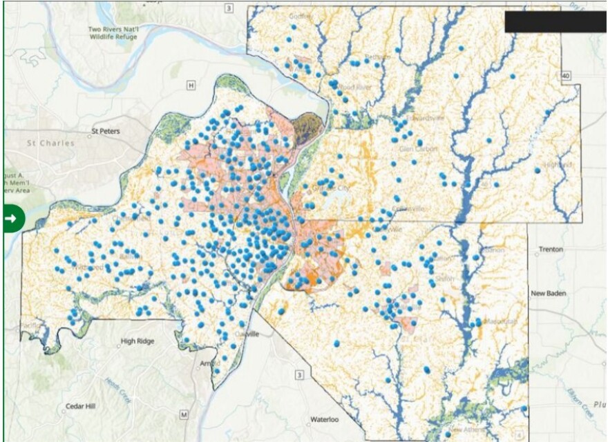  The Nature Conservancy in Missouri created the St. Louis EcoUrban Assessment Tool to highlight environmental challenges in the St. Louis region. The layered blue dots on the map indicates public schools in the area and the red shaded area showcase where environmental issues contribute to air pollution. The green, yellow and blue shadings point out the areas most at risk for pluvial and fluvial flooding.