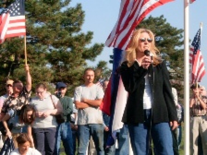 Joyce Mucci of the Mid America Immigration Reform Coalition organized the No Amnesty Rally.