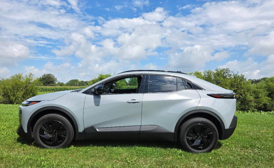 2026 Subaru Uncharted Sport profile