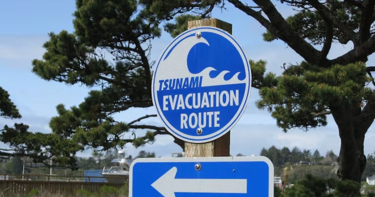 Tsunami warning remains in effect on West Coast after quake off Russian coast