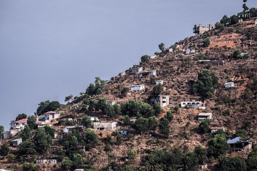 Unregulated construction on the steep hills in and around Freetown, combined with rampant deforestation and a torrential rainy season, put the city at high risk for mudslides.