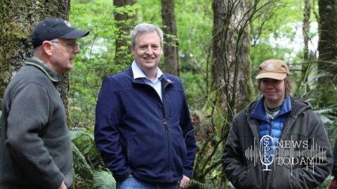 Lands Commissioner Dave Upthegrove (center) participates in a forest tour with constituents.