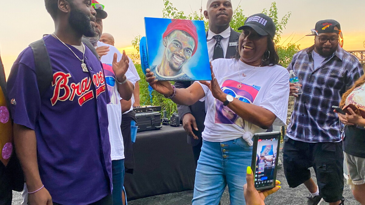 Memphians Rally to Celebrate Tyre Nichols' Birthday - Vimarsana News