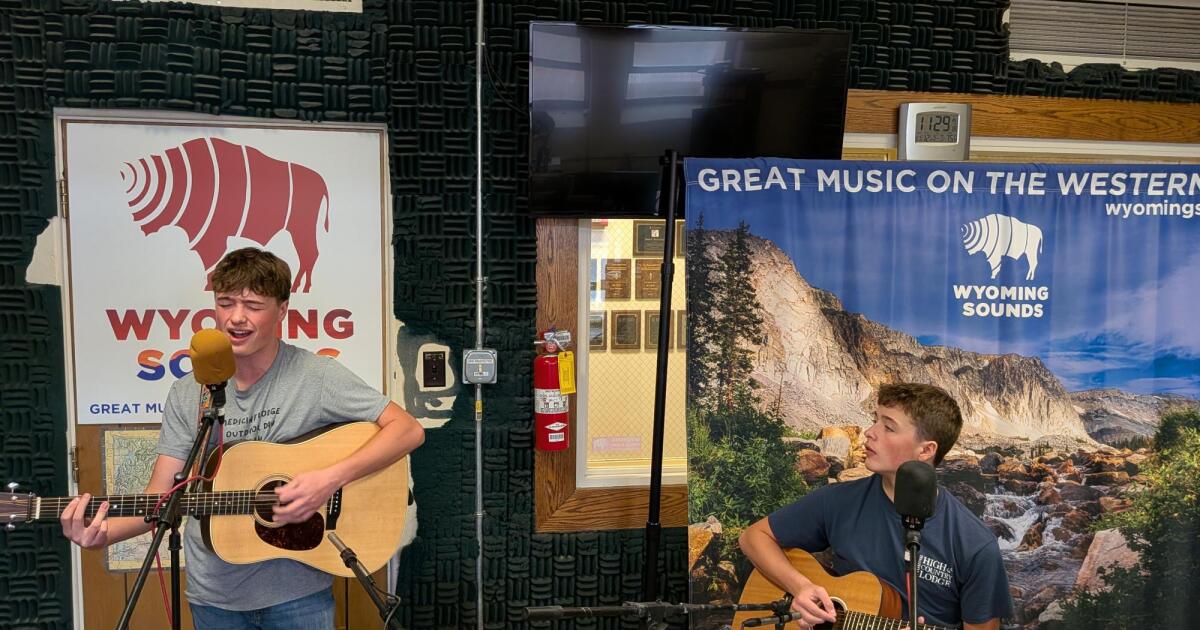 Identical Twins Liam & Layne shine on Wyoming Sounds