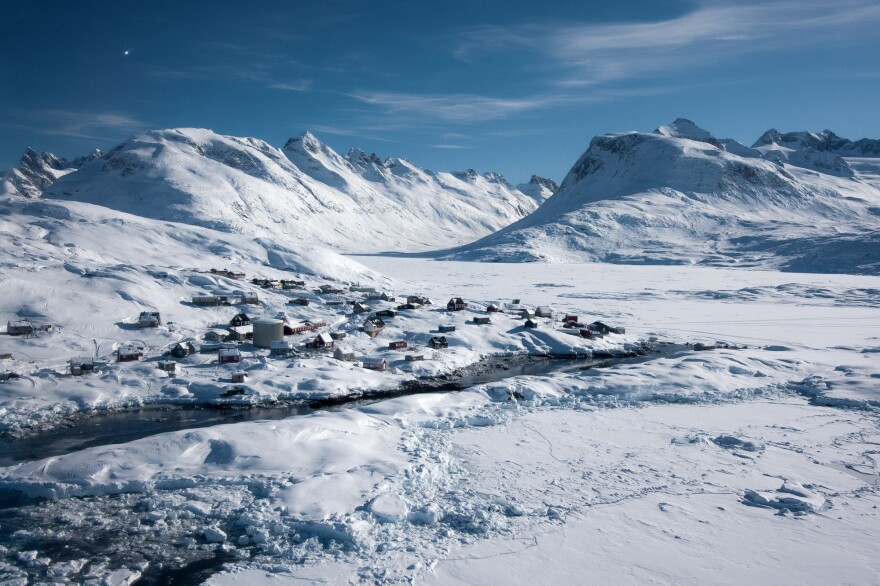 Luftfoto af Tiniteqilaaq.