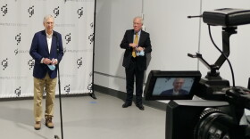 Sen. Mitch McConnell and Kroger CEO Rodney McMullen toured a COVID-19 testing lab before his remarks Thursday.
