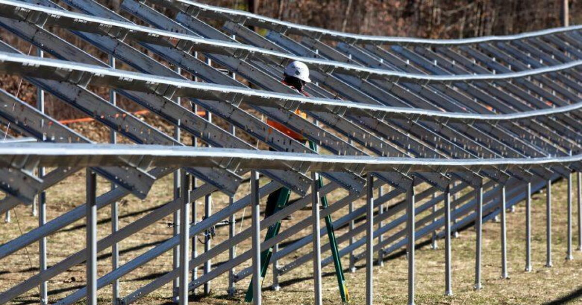 Nhp Solar Array Largest state solar array project underway in Warner | New Hampshire ...