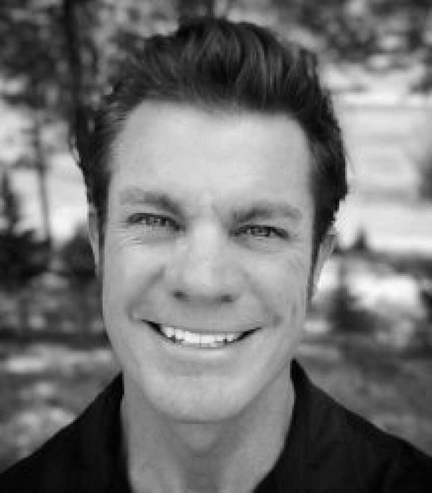 Dustin Dunbar