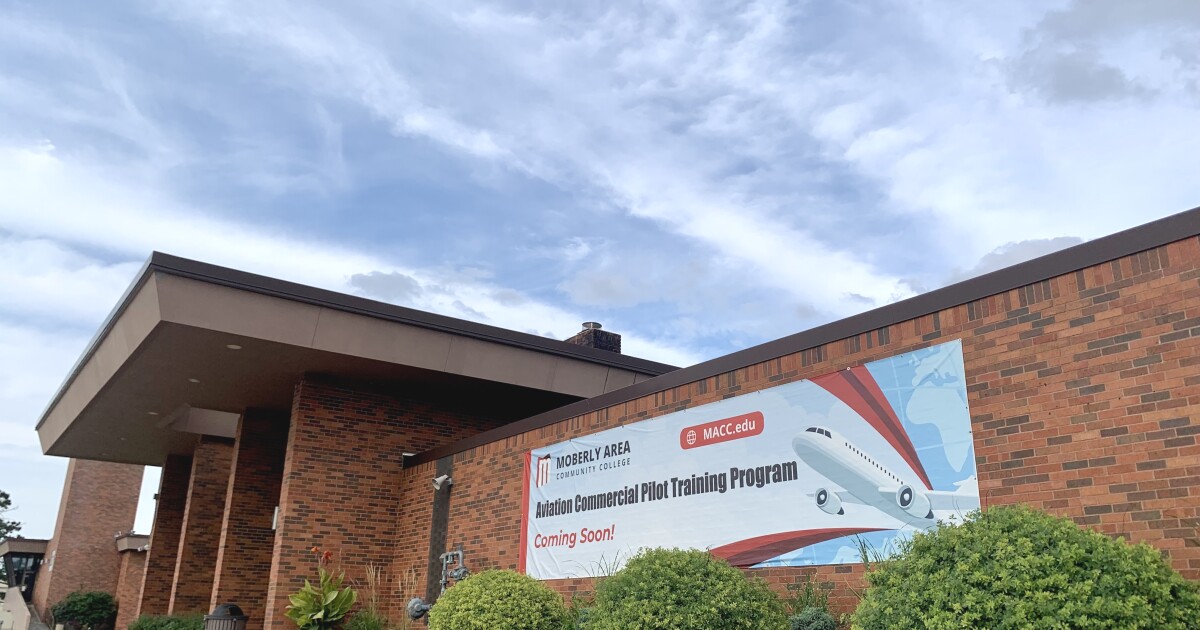 Columbia Regional Airport sets total traveler record in October