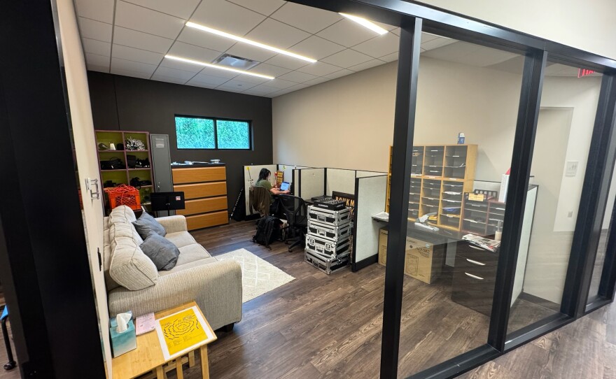 The Nancy Nash & Jonathan Ijaz Music Bullpen, where the music team and volunteers can work and gather. We bring you music with no algorithmic playlist — every programming choice is human, aimed at discovery Novaphonic.FM is WYSO’s 24/7 all-music digital channel (WYSO-HD2 + online).