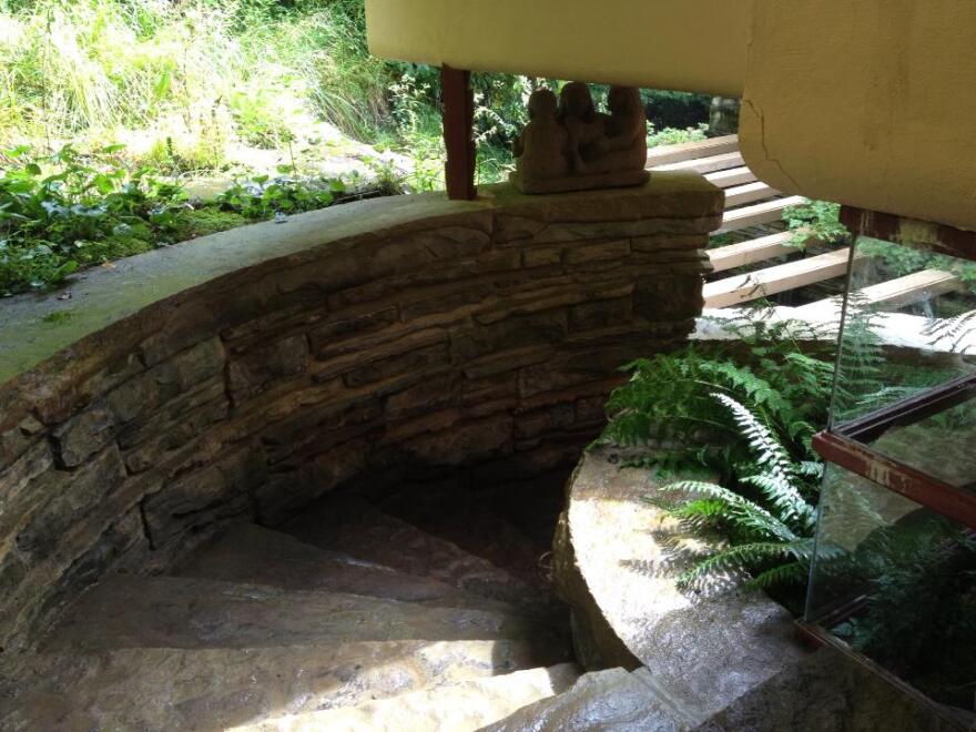fallingwater_stair.jpg