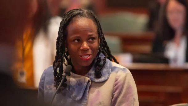 Rep. Carol Ammons, D-Urbana, speaks on the House floor on May 21, 2026.