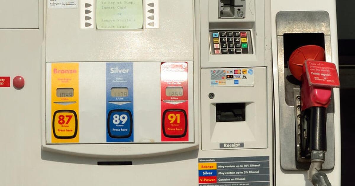 Holcomb Vetoes Bill Requiring Label On E15 Gasoline