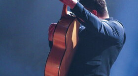 Amos Lee wsg Mutlu