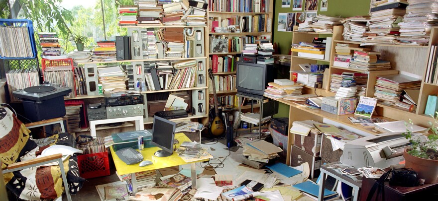 Look familiar? Tim Harford says "clean desk policies" can stifle your creativity.