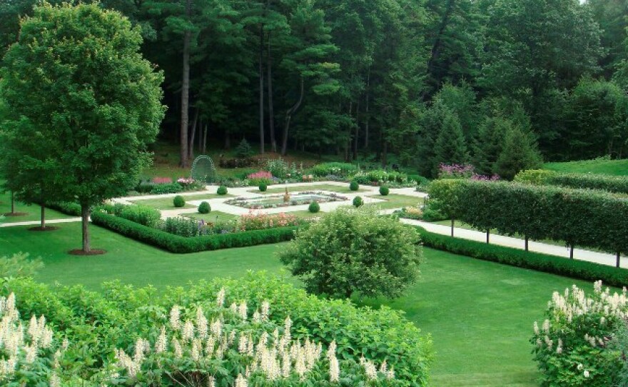 mount-garden.jpg