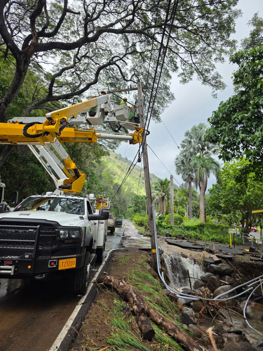 Crews work on a utility line in ʻĪao Valley, Maui, on March 18, 2026.