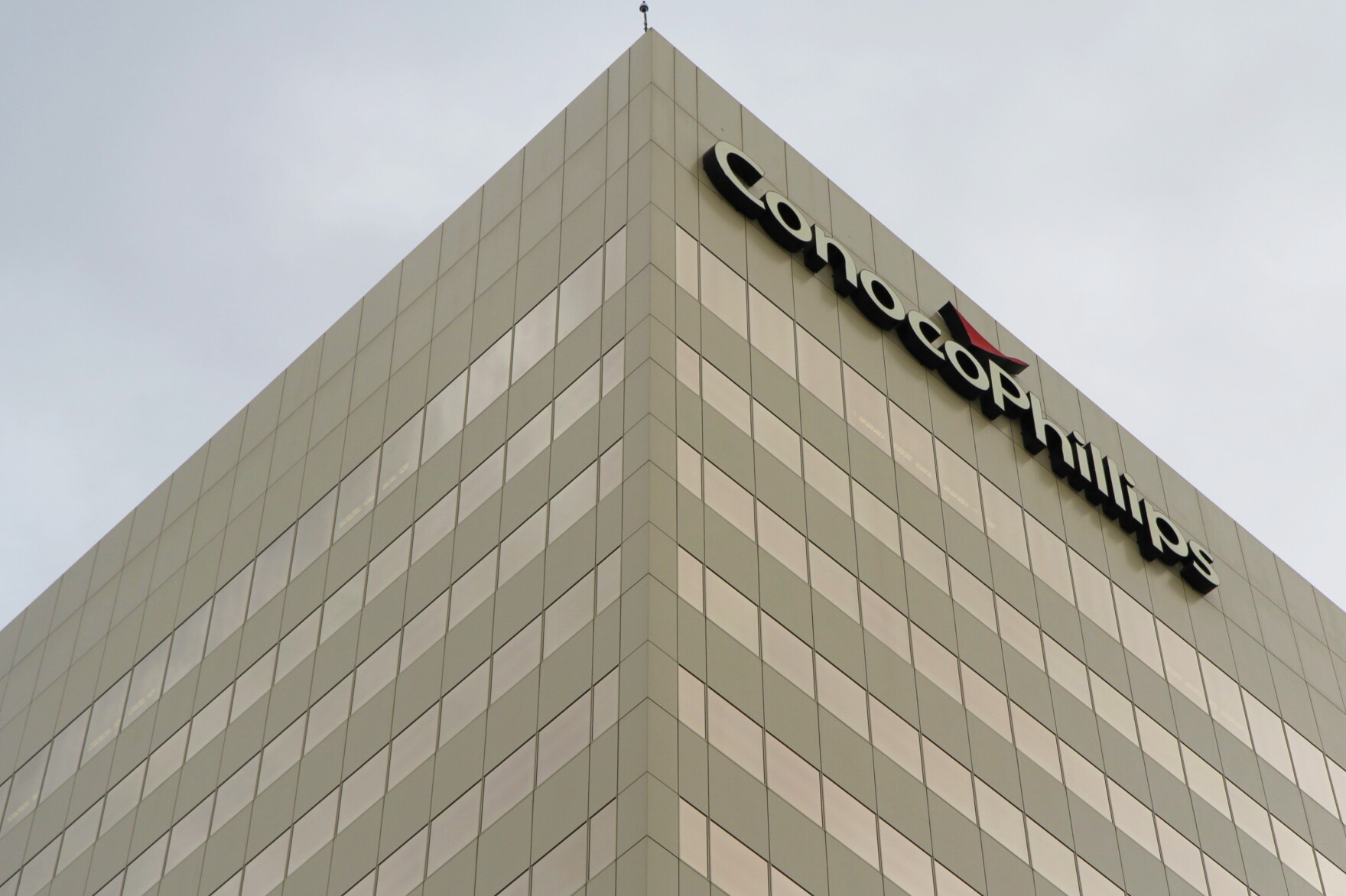 Conoco workers aim for union representation on North Slope