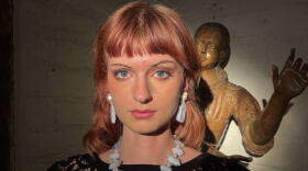 Border Pose with jewelry cropped
