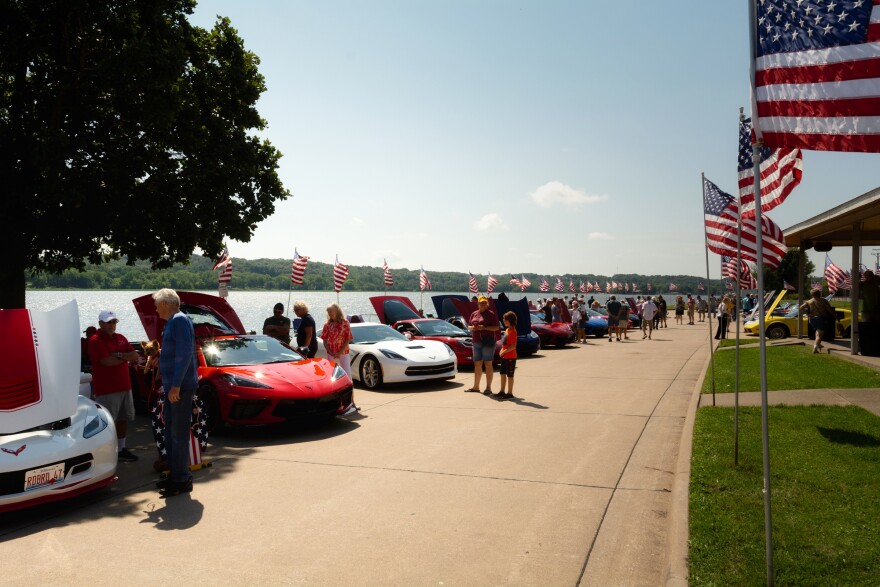Vettes on the River