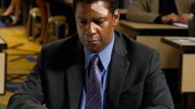 Denzel Washington plays Whip Whitaker in <em>Flight</em>.