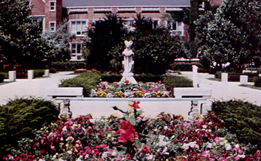 A vibrant image of the statue as she appeared around 1985. This photo was taken from that year’s NIU yearbook, entitled “The Gargoyle.”