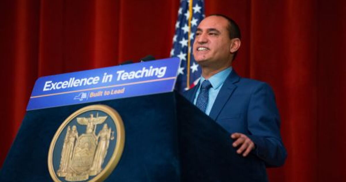 Rochester Teacher Honored With State Award