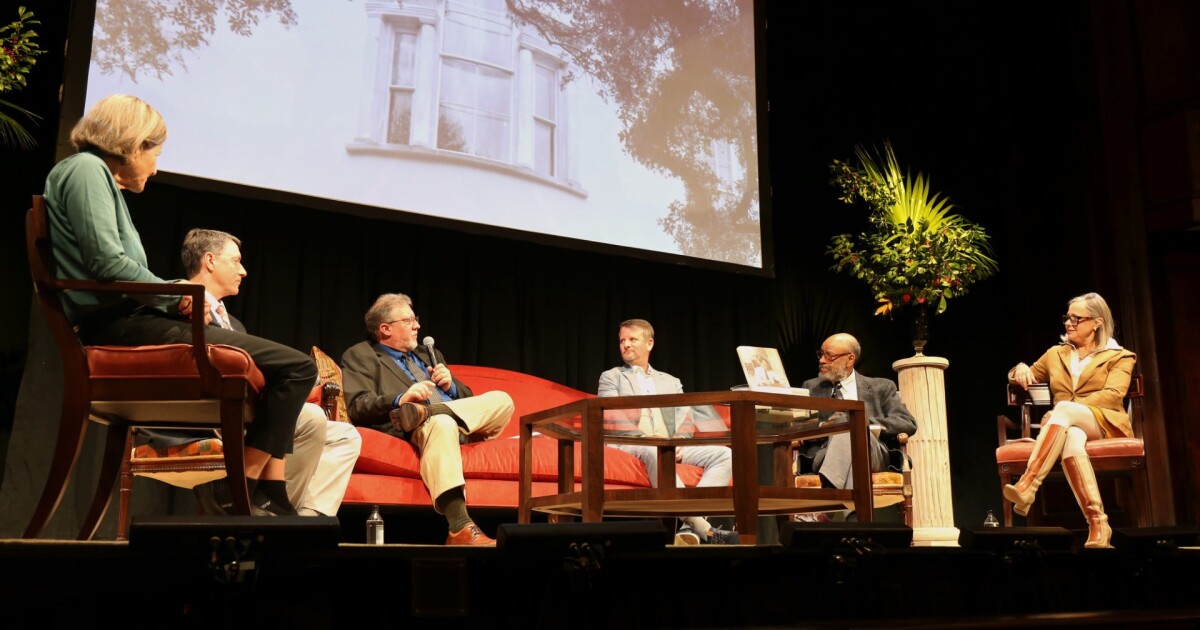 Charleston celebrates Mayor Joe Riley as family shares health concerns