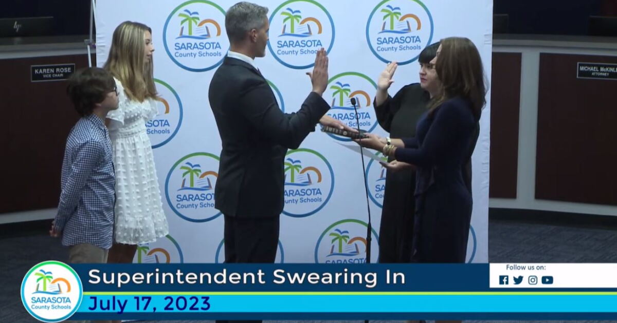 Sarasota County School Board approves contract for new superintendent ...