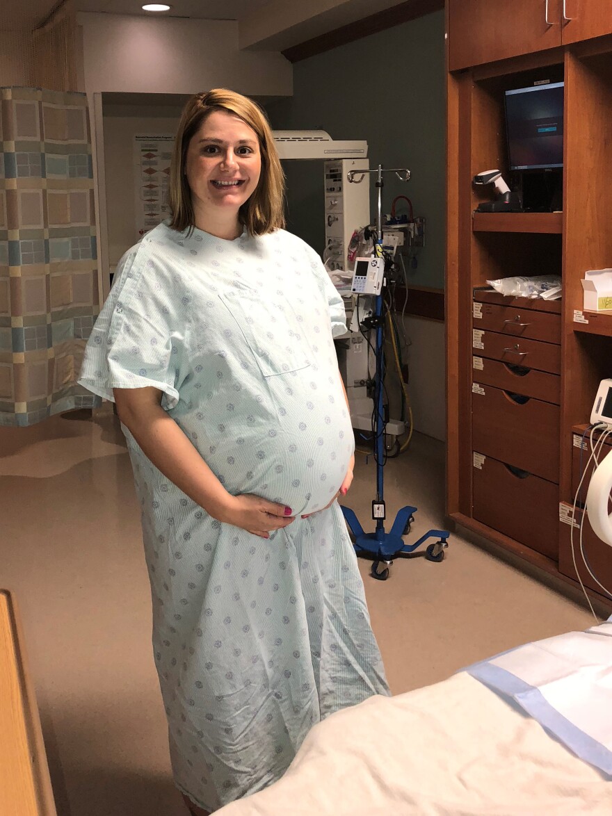 lauren_pregnant.jpg