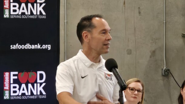 San Antonio Food Bank CEO Eric Cooper speaks at news conference on Nov. 16, 2025