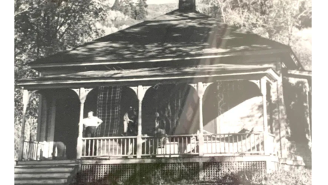 The DeMaestri-Durrett cottage in the 1940s