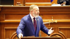 South Carolina Sen. Stephen Goldfinch, R-Murrells Inlet, speaks against a $1 billion income tax rebate, saying the House won't agree to it during a budget debate on Wednesday, April 27, 2022, in Columbia, S.C. (AP Photo/Jeffrey Collins)